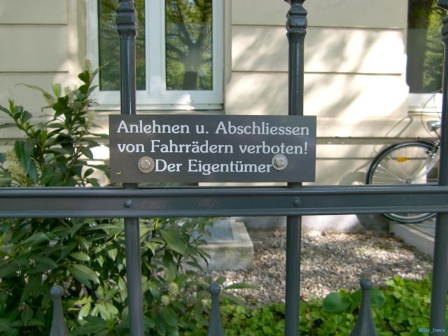 In der Nähe von der Apostelkirche aufgenommen